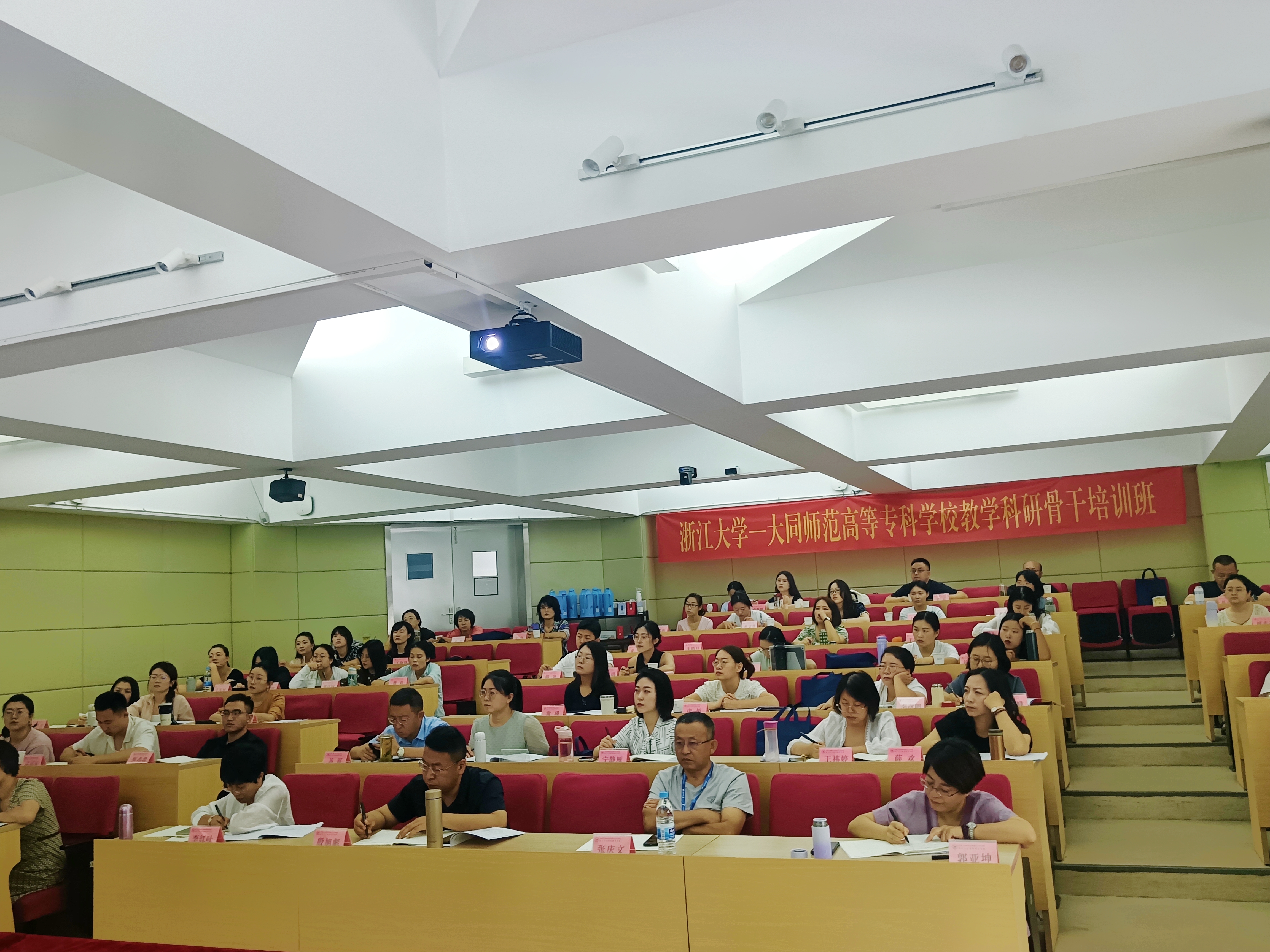 图2.jpg