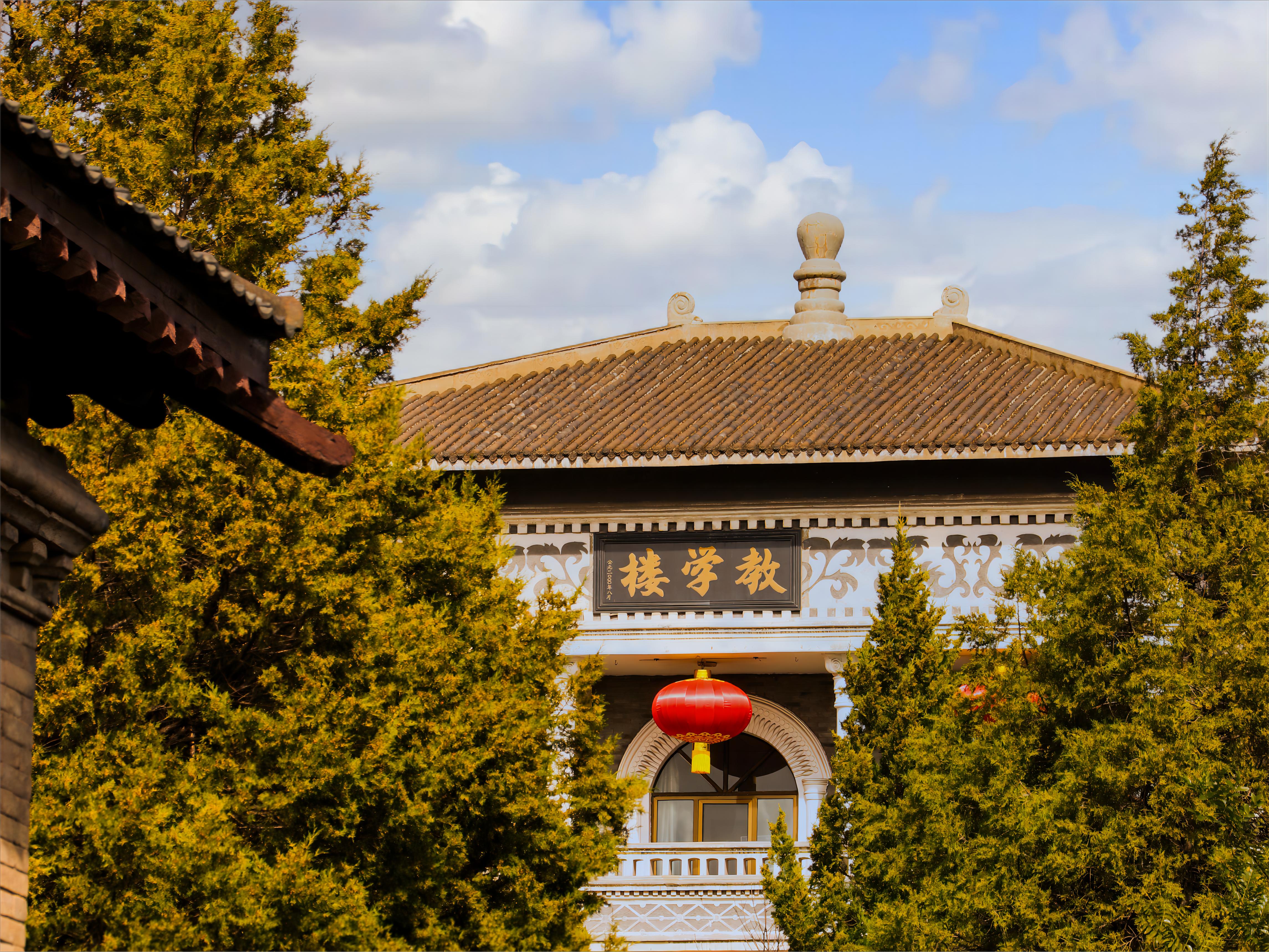 教学楼.jpg