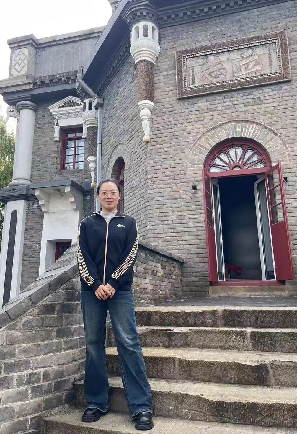 陈向敏.jpg