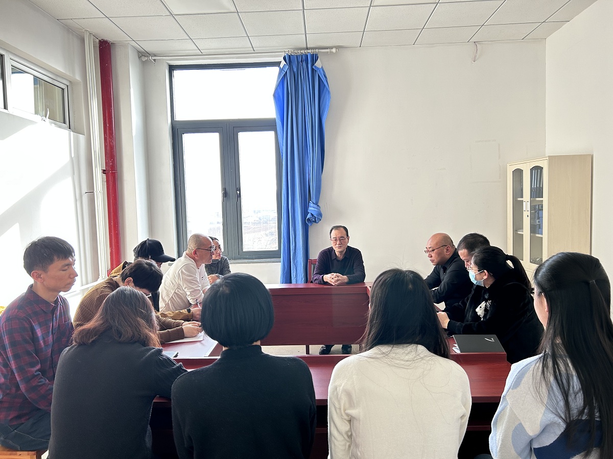 实训中心新学期工作布置会议照片1.jpg