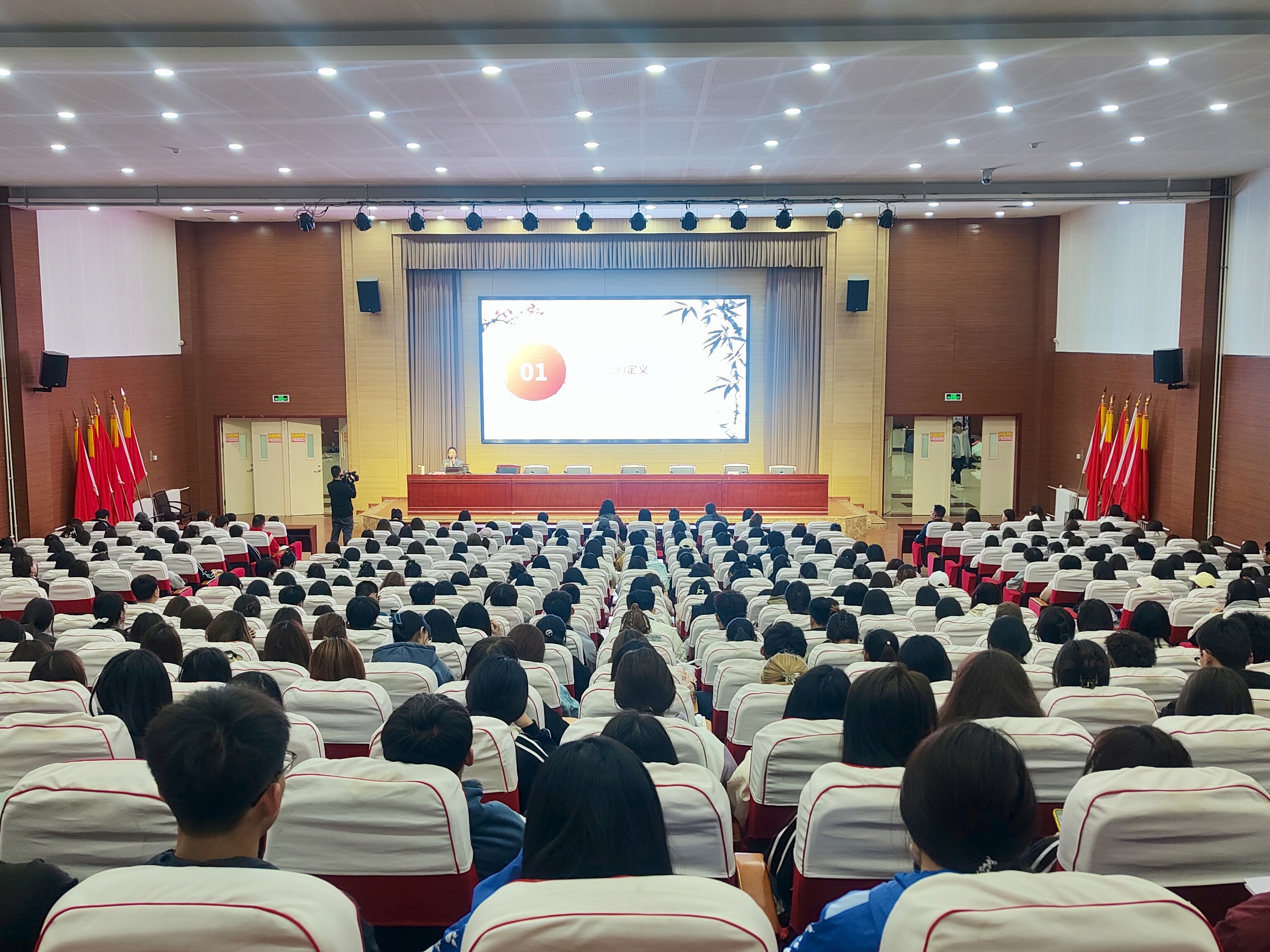 图1.jpg