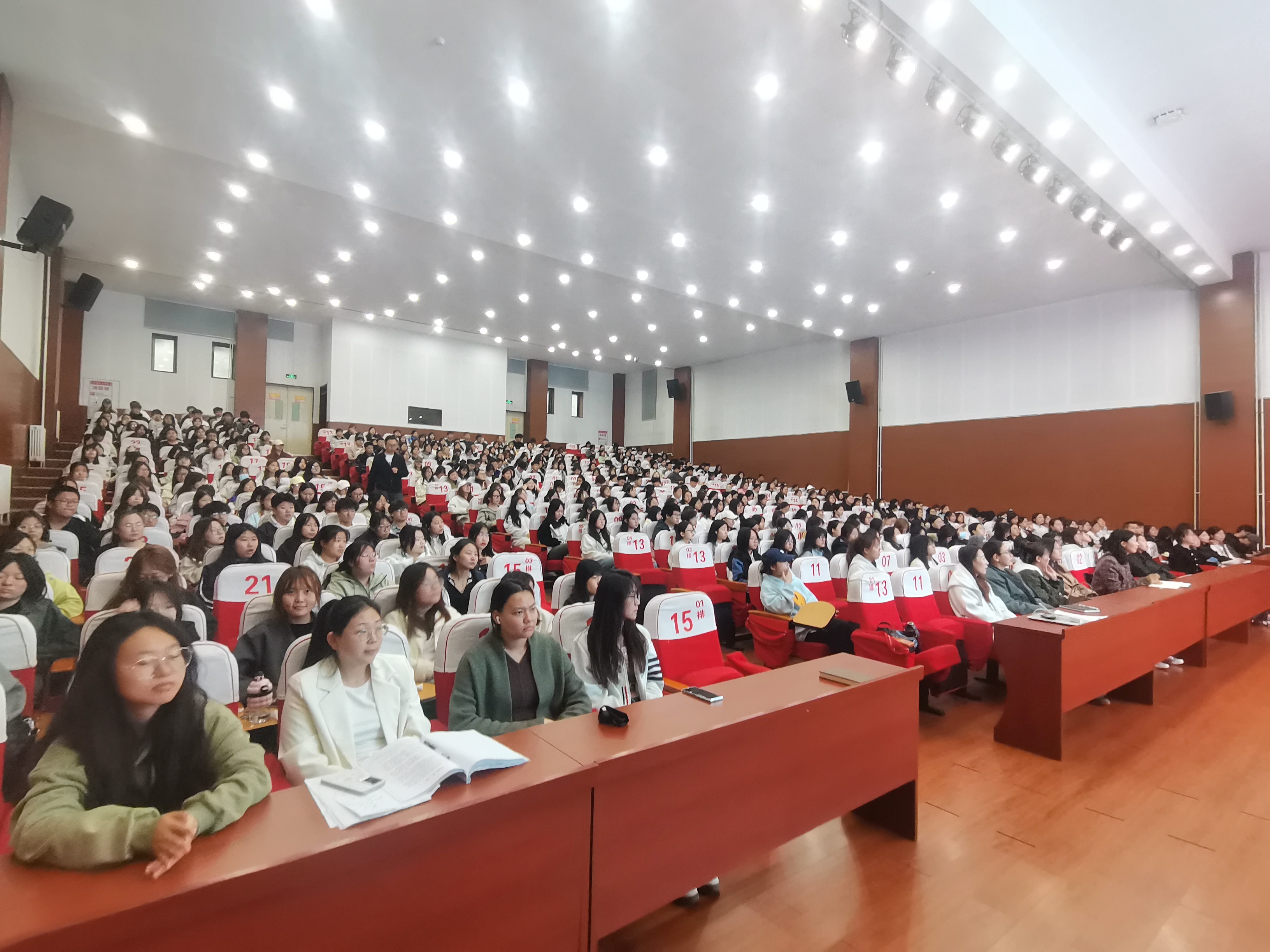 图4.jpg