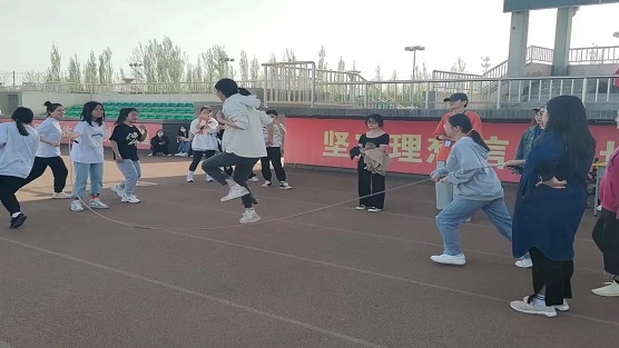 跳绳2.jpg