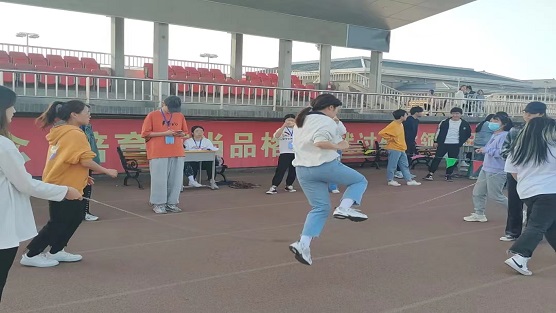 跳绳3.jpg