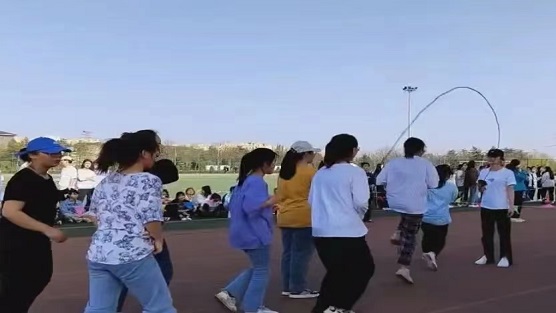 跳绳5.jpg