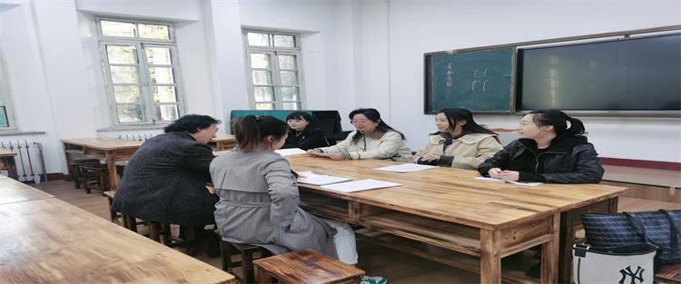声乐组-杨小琪.jpg
