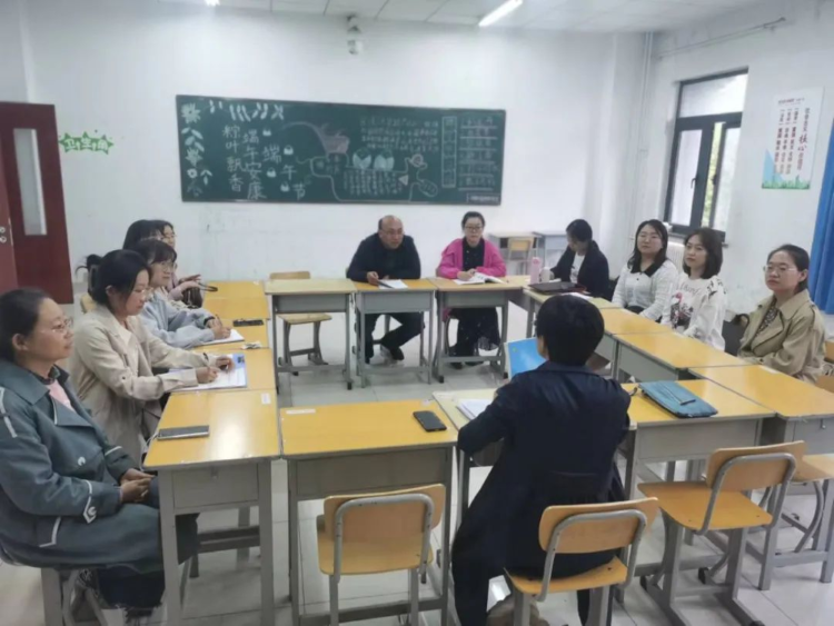 图片129月教研活动.png