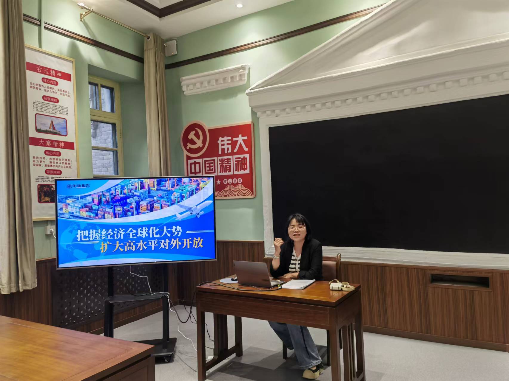 索艳琳.jpg