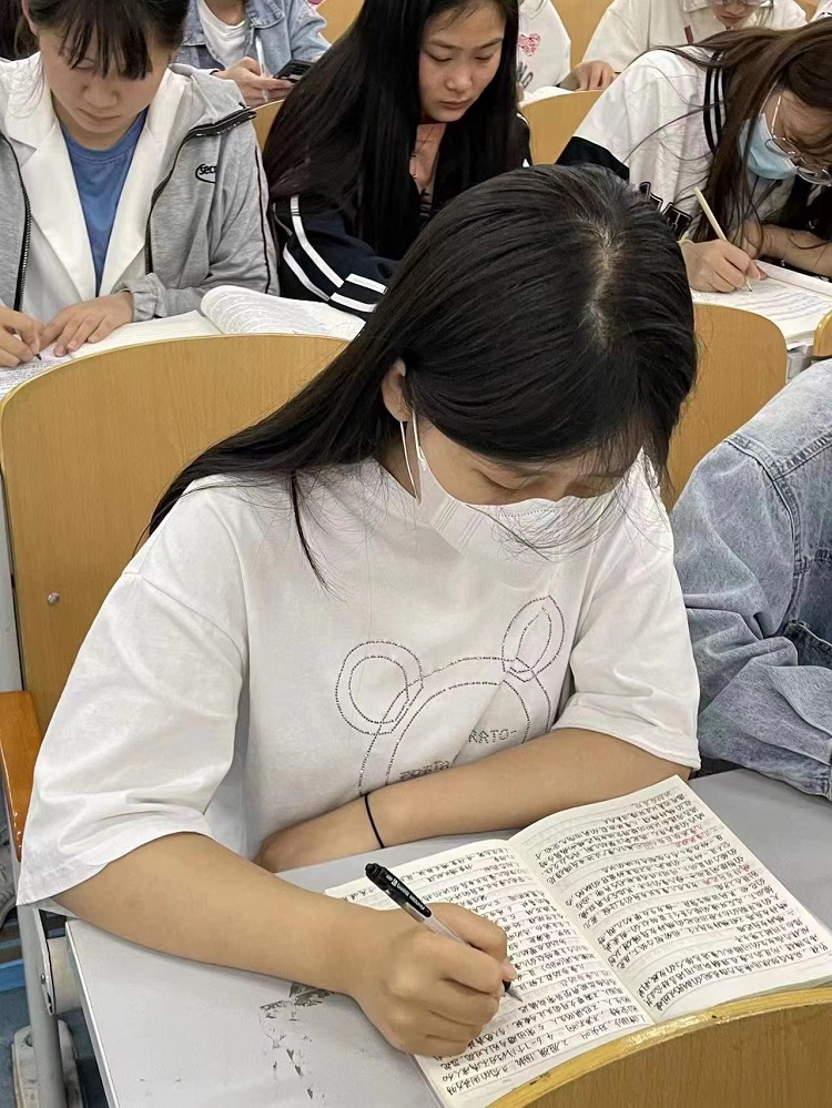图3.jpg