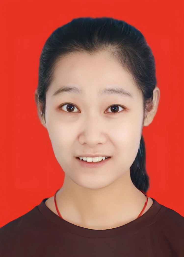 杨菲菲.jpg